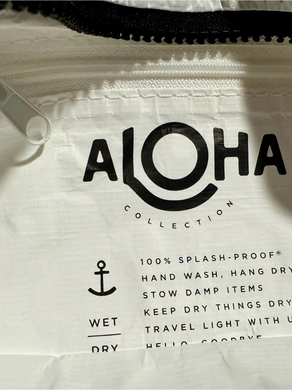 ALOHA Collection White and Black Lightweight Crossbody Pouch